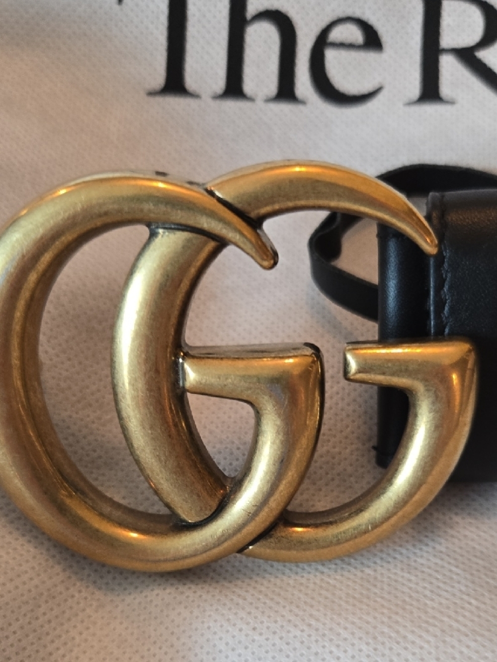 Gucci Black Leather Signature Embossed Belt - Picture 4 of 6